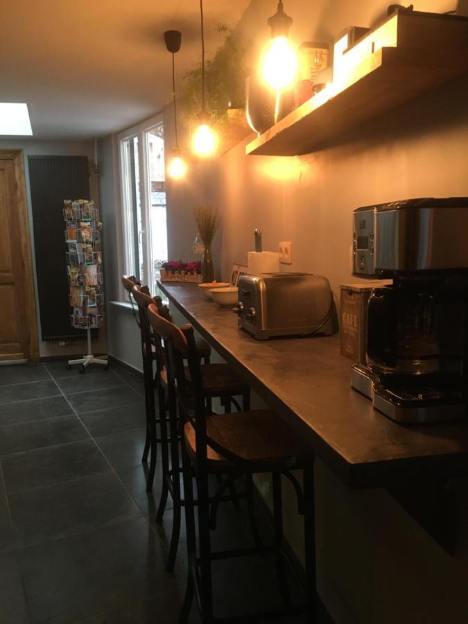 La Meusame Dinant Buitenkant foto
